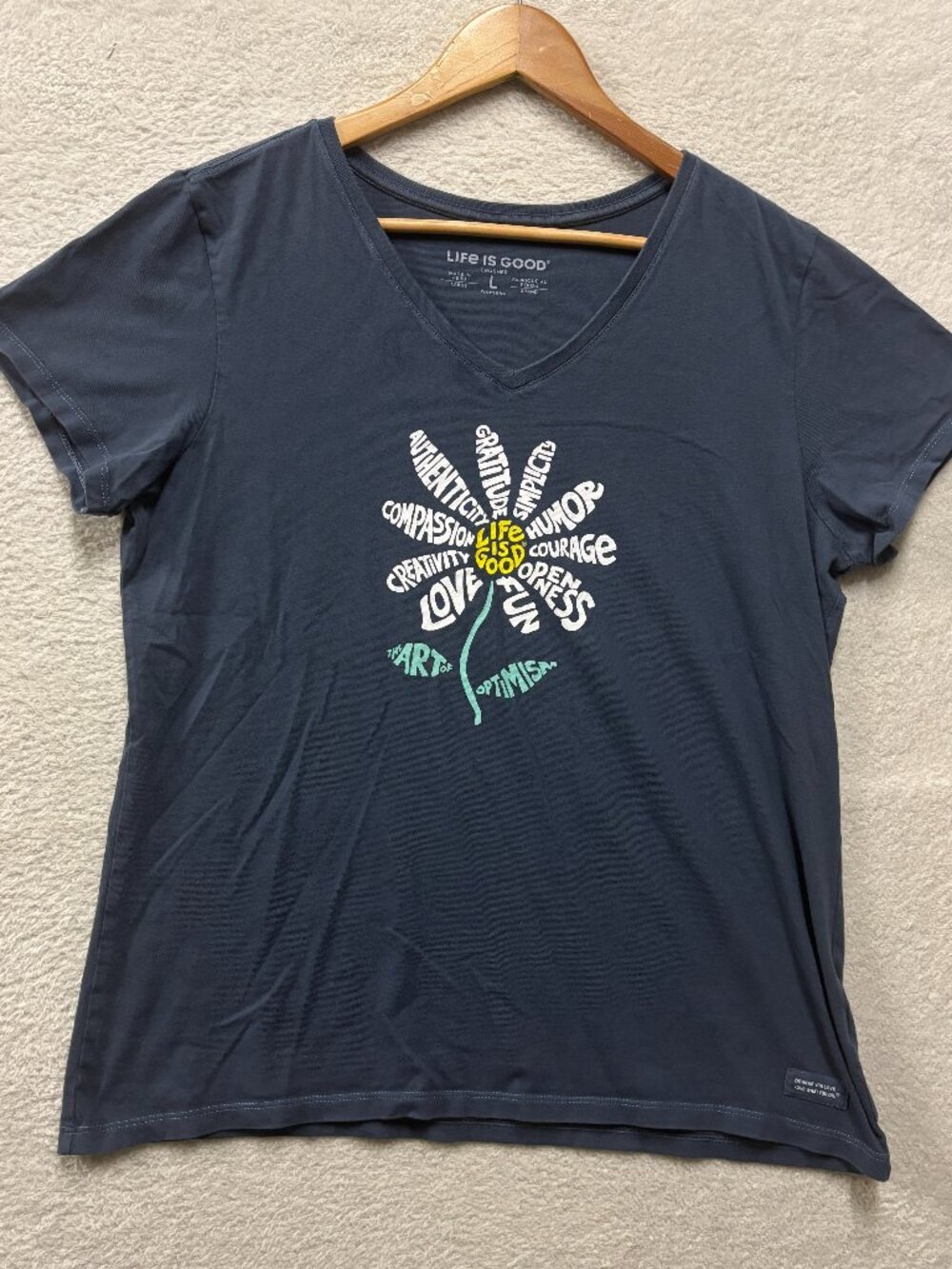 Life Is Good Crusher Shirt Womens L Large Blue Daisy Flower Graphic V-Neck Tee